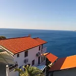 Апартаменты Seaside Hrka - With Terrace And Sea View 3 Оребич