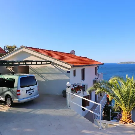 Lägenhet Seaside Hrka - With Terrace And Sea View 3